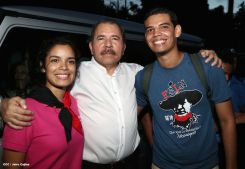 Daniel y Rosario conmemoran histórico repliegue hacia Masaya (Parte II)