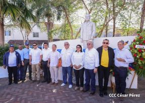 Nicaragüenses conmemoran los 109 años del tránsito a la inmortalidad de Rubén Darío 