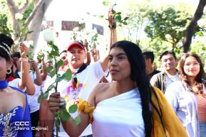 Nicaragüenses conmemoran los 109 años del tránsito a la inmortalidad de Rubén Darío 