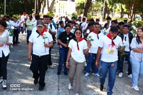 Nicaragüenses conmemoran los 109 años del tránsito a la inmortalidad de Rubén Darío 