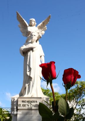 Nicaragüenses conmemoran los 109 años del tránsito a la inmortalidad de Rubén Darío 