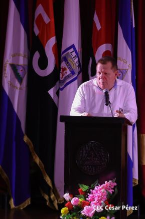 Nicaragüenses conmemoran los 109 años del tránsito a la inmortalidad de Rubén Darío 