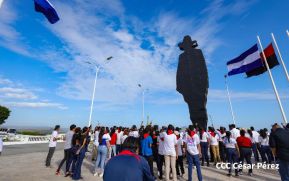 Nicaragüenses conmemoran el 91 aniversario del paso a la inmortalidad del General Augusto C. Sandino
