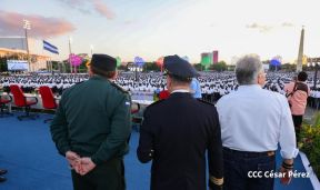 Acto de Juramentación del Primer Comisionado Francisco Díaz y Policías Voluntarios de Managua