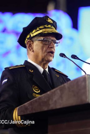 Acto de Juramentación del Primer Comisionado Francisco Díaz y Policías Voluntarios de Managua