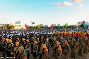 Acto de Juramentación del Primer Comisionado Francisco Díaz y Policías Voluntarios de Managua
