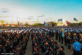 Acto de Juramentación del Primer Comisionado Francisco Díaz y Policías Voluntarios de Managua