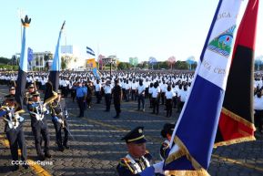 Acto de Juramentación del Primer Comisionado Francisco Díaz y Policías Voluntarios de Managua