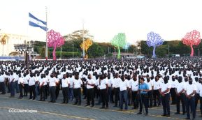Acto de Juramentación del Primer Comisionado Francisco Díaz y Policías Voluntarios de Managua
