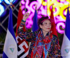 Acto de Juramentación del Primer Comisionado Francisco Díaz y Policías Voluntarios de Managua