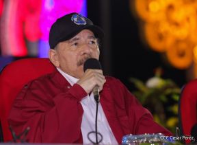 Acto de Juramentación del Primer Comisionado Francisco Díaz y Policías Voluntarios de Managua