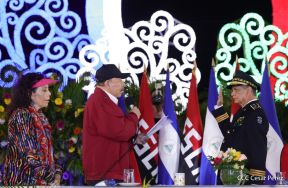 Acto de Juramentación del Primer Comisionado Francisco Díaz y Policías Voluntarios de Managua