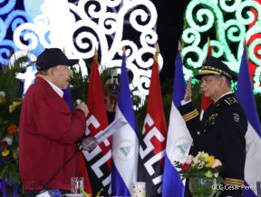 Acto de Juramentación del Primer Comisionado Francisco Díaz y Policías Voluntarios de Managua