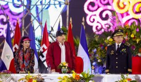 Acto de Juramentación del Primer Comisionado Francisco Díaz y Policías Voluntarios de Managua