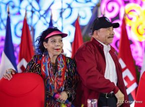 Acto de Juramentación del Primer Comisionado Francisco Díaz y Policías Voluntarios de Managua