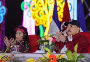 Acto de Juramentación del Primer Comisionado Francisco Díaz y Policías Voluntarios de Managua
