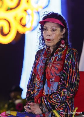 Acto de Juramentación del Primer Comisionado Francisco Díaz y Policías Voluntarios de Managua