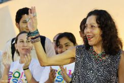 Daniel y Rosario conmemoran 78 Aniversario del Natalicio Comandante Carlos Fonseca