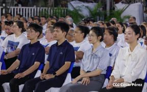 Acto de entrega de 500 unidades de buses y microbuses a transportistas de Nicaragua 