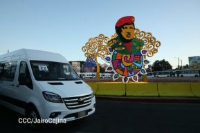 Acto de entrega de 500 unidades de buses y microbuses a transportistas de Nicaragua 