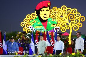 Acto de entrega de 500 unidades de buses y microbuses a transportistas de Nicaragua 