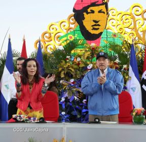 Acto de entrega de 500 unidades de buses y microbuses a transportistas de Nicaragua 