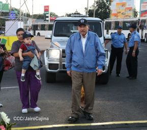 Acto de entrega de 500 unidades de buses y microbuses a transportistas de Nicaragua 