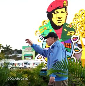 Acto de entrega de 500 unidades de buses y microbuses a transportistas de Nicaragua 