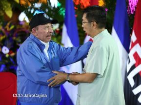 Acto de entrega de 500 unidades de buses y microbuses a transportistas de Nicaragua 