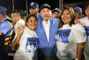Acto de entrega de 500 unidades de buses y microbuses a transportistas de Nicaragua 