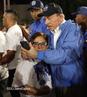 Acto de entrega de 500 unidades de buses y microbuses a transportistas de Nicaragua 