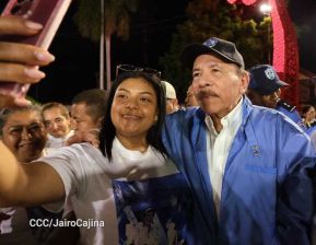 Acto de entrega de 500 unidades de buses y microbuses a transportistas de Nicaragua 