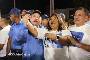 Acto de entrega de 500 unidades de buses y microbuses a transportistas de Nicaragua 