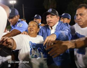 Acto de entrega de 500 unidades de buses y microbuses a transportistas de Nicaragua 