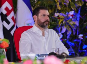 Acto de entrega de 500 unidades de buses y microbuses a transportistas de Nicaragua 