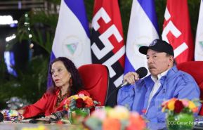 Acto de entrega de 500 unidades de buses y microbuses a transportistas de Nicaragua 