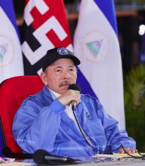 Acto de entrega de 500 unidades de buses y microbuses a transportistas de Nicaragua 