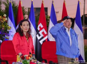 Acto de entrega de 500 unidades de buses y microbuses a transportistas de Nicaragua 