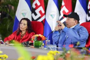 Acto de entrega de 500 unidades de buses y microbuses a transportistas de Nicaragua 