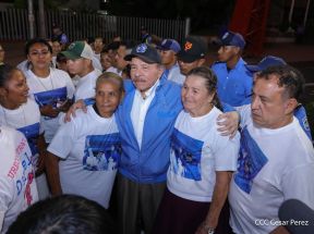 Acto de entrega de 500 unidades de buses y microbuses a transportistas de Nicaragua 