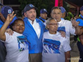 Acto de entrega de 500 unidades de buses y microbuses a transportistas de Nicaragua 