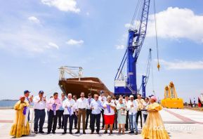 Acto de entrega de equipos de la República Popular China para modernizar Puerto Corinto