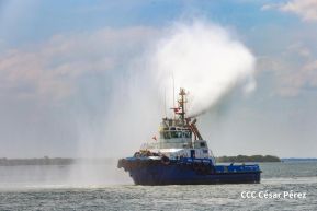 Acto de entrega de equipos de la República Popular China para modernizar Puerto Corinto