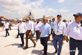 Acto de entrega de equipos de la República Popular China para modernizar Puerto Corinto