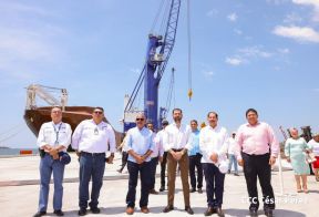 Acto de entrega de equipos de la República Popular China para modernizar Puerto Corinto
