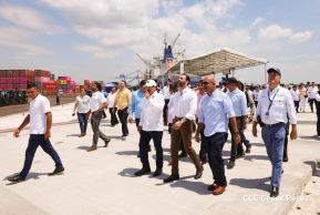 Acto de entrega de equipos de la República Popular China para modernizar Puerto Corinto