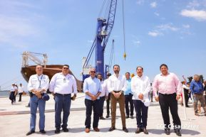 Acto de entrega de equipos de la República Popular China para modernizar Puerto Corinto