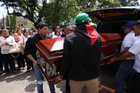 Nicaragüenses rinden honores a la Compañera Gladys Báez, forjadora de las generaciones revolucionarias