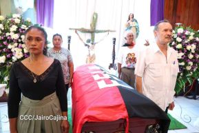 Nicaragüenses rinden honores a la Compañera Gladys Báez, forjadora de las generaciones revolucionarias