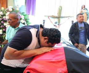 Nicaragüenses rinden honores a la Compañera Gladys Báez, forjadora de las generaciones revolucionarias